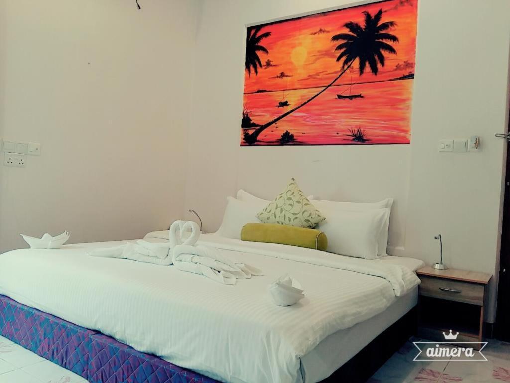 Hotel Gurus Maldives At Gulhi Island Exterior foto